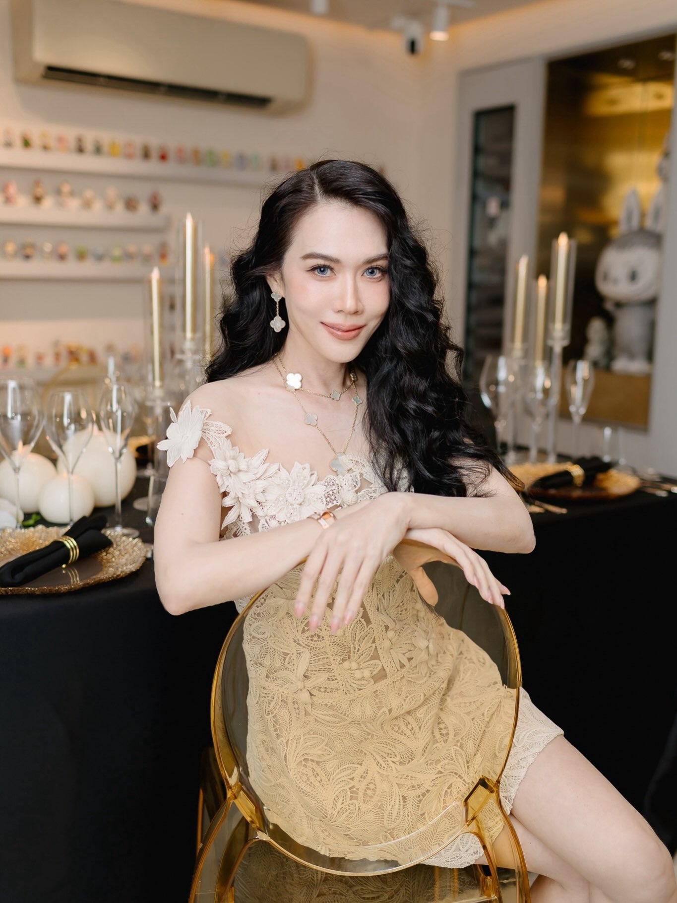 เมย์ เฟื่องอารมย์