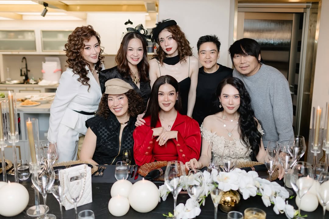 เมย์ เฟื่องอารมย์