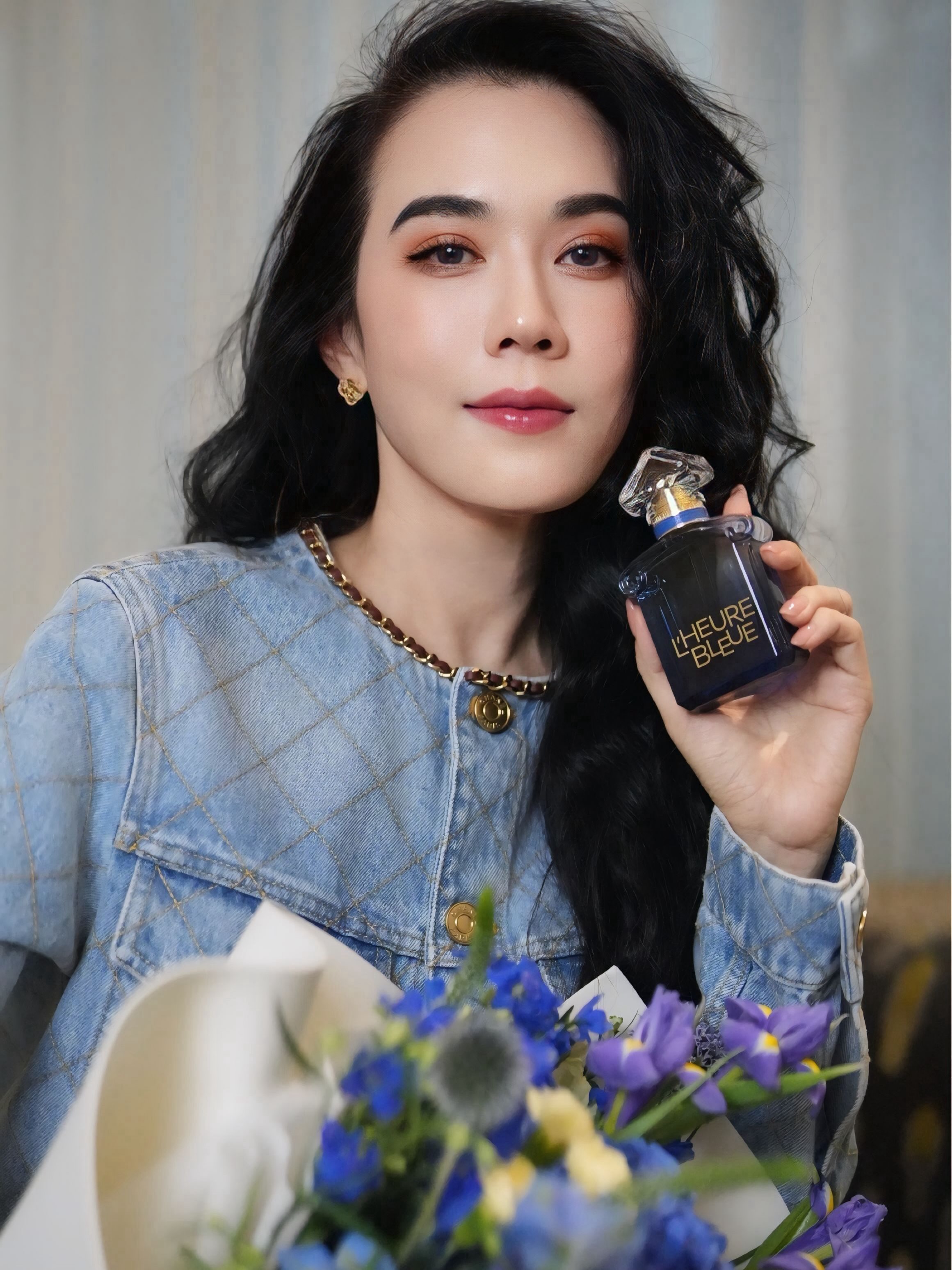 เมย์ เฟื่องอารมย์