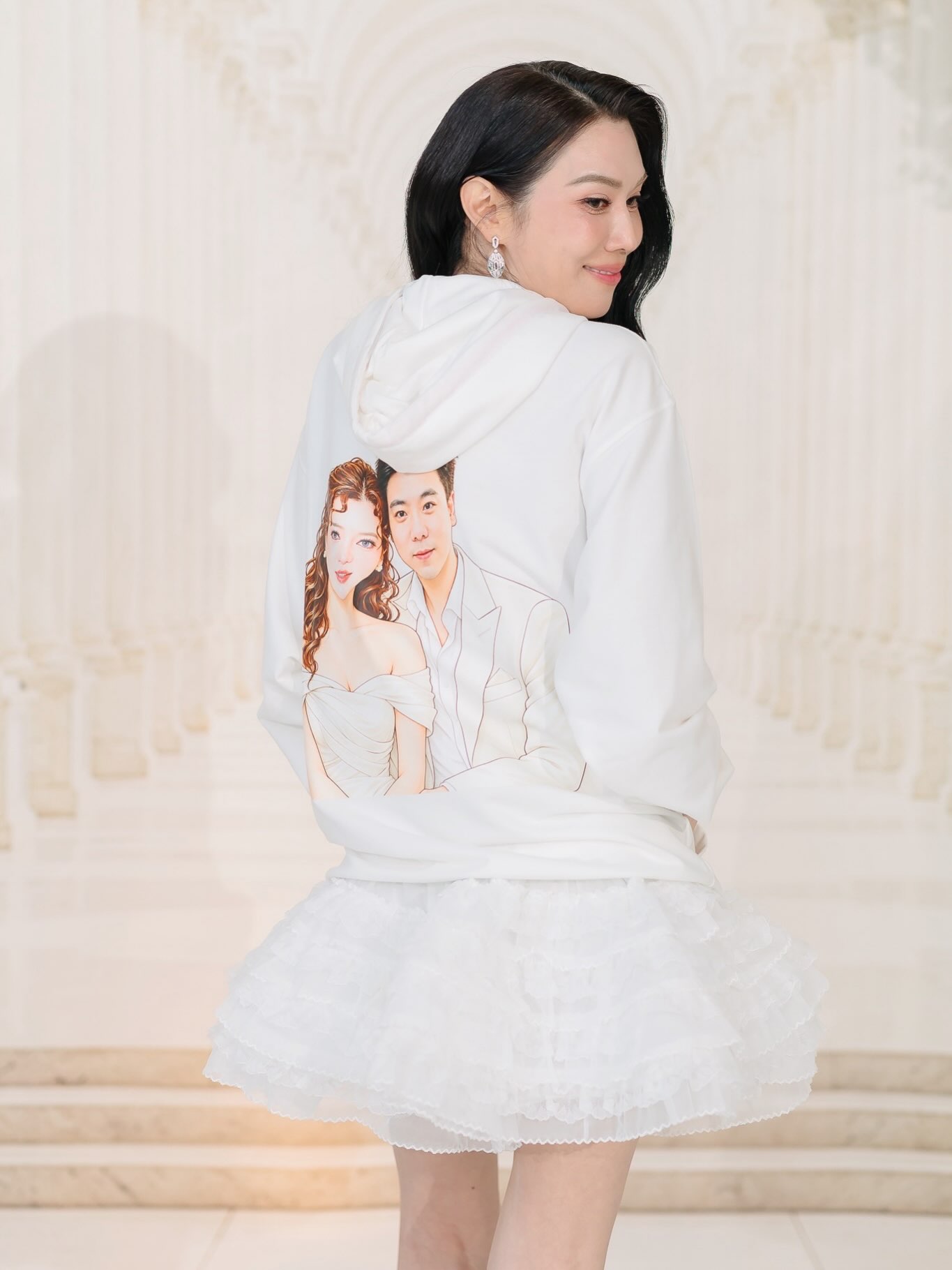 เมย์ เฟื่องอารมย์