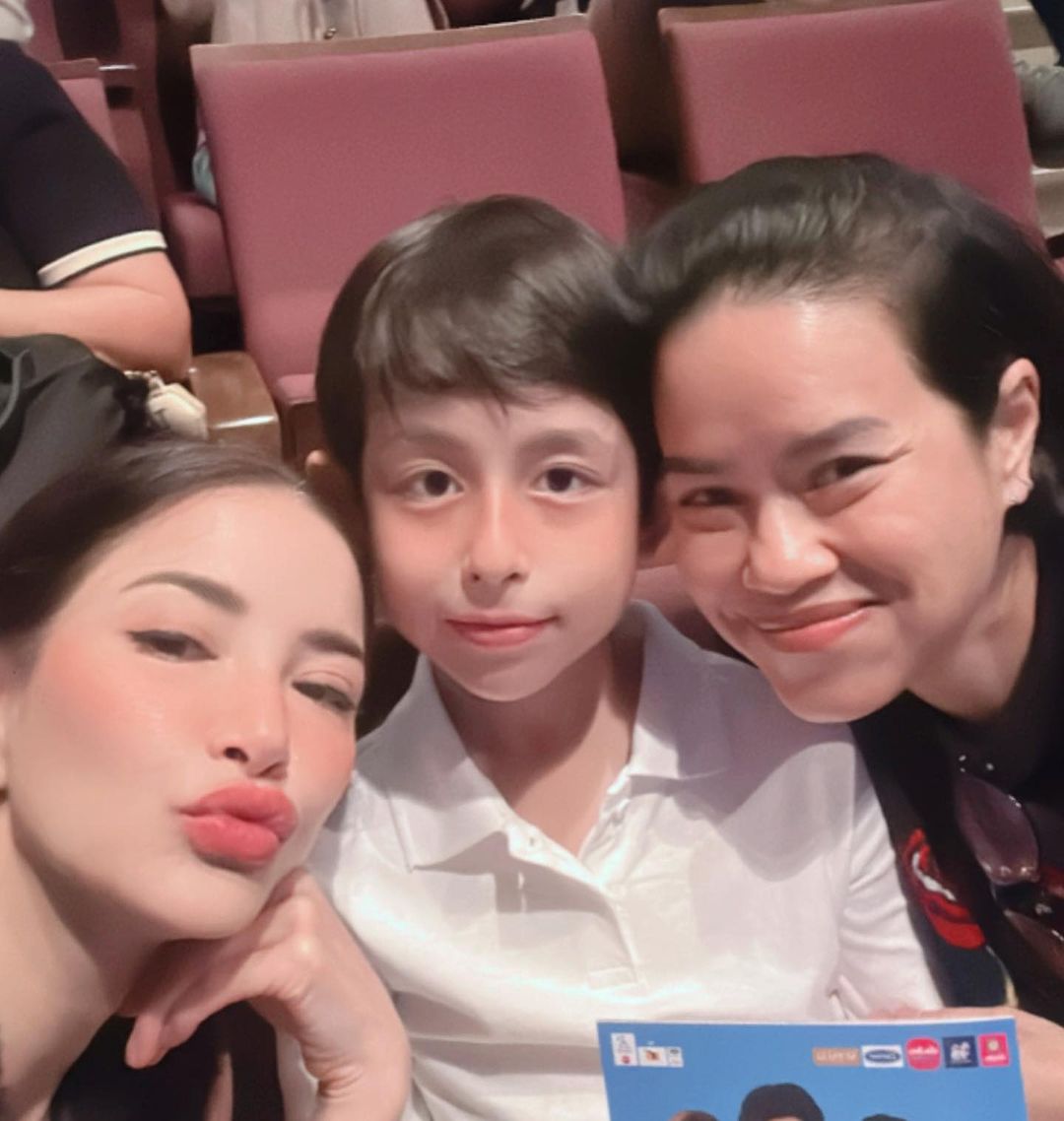 อ้อม - พิยดา จุฑารัตนกุล