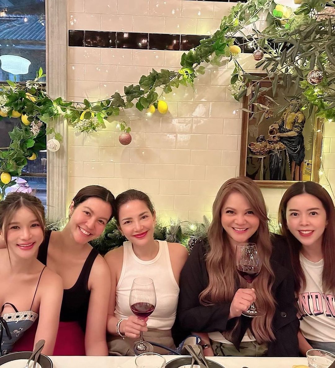 อ้อม - พิยดา จุฑารัตนกุล