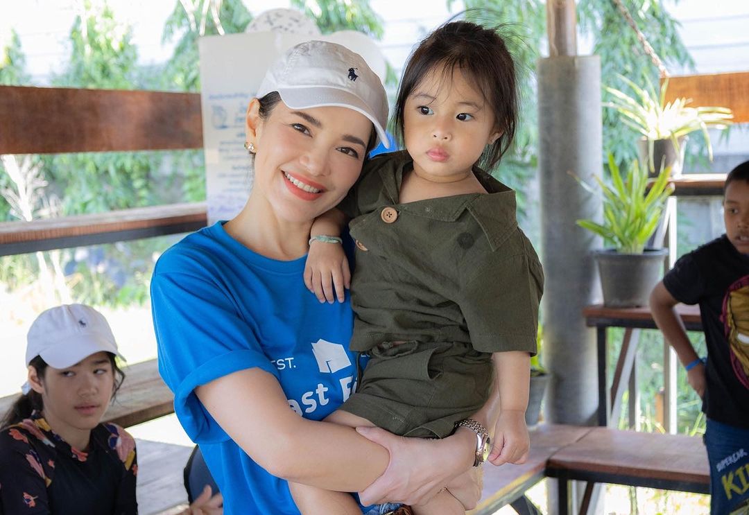 อ้อม - พิยดา จุฑารัตนกุล