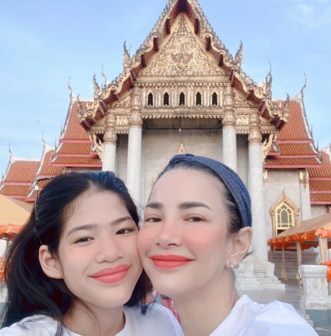 อ้อม - พิยดา จุฑารัตนกุล