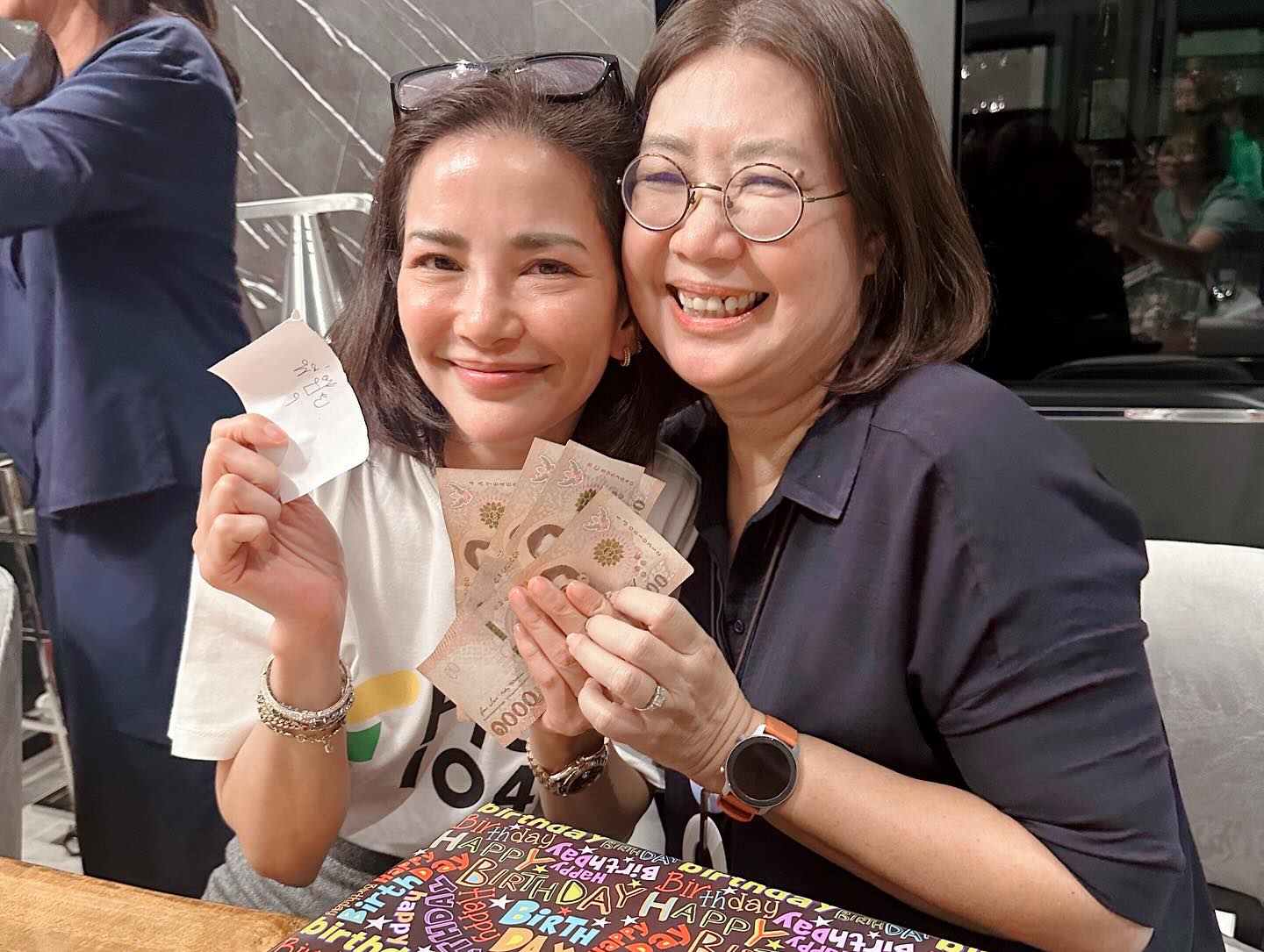 อ้อม - พิยดา จุฑารัตนกุล