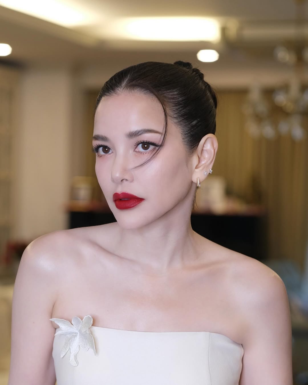 อ้อม - พิยดา จุฑารัตนกุล