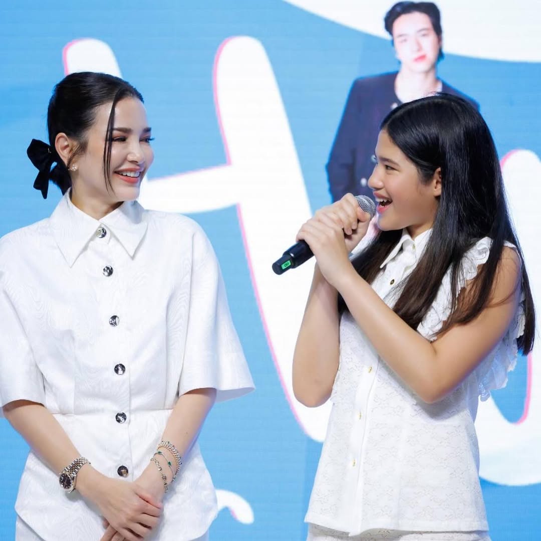 อ้อม - พิยดา จุฑารัตนกุล