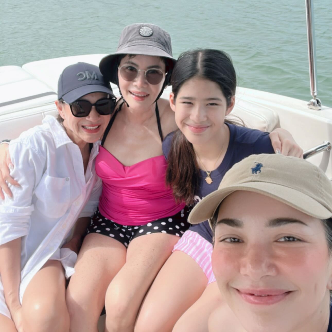 อ้อม - พิยดา จุฑารัตนกุล