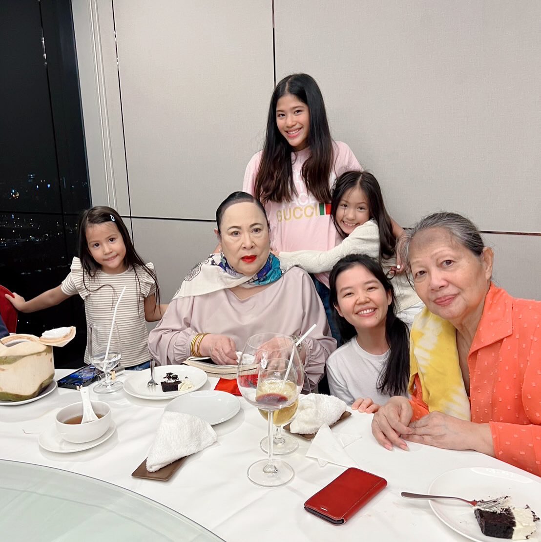 อ้อม - พิยดา จุฑารัตนกุล