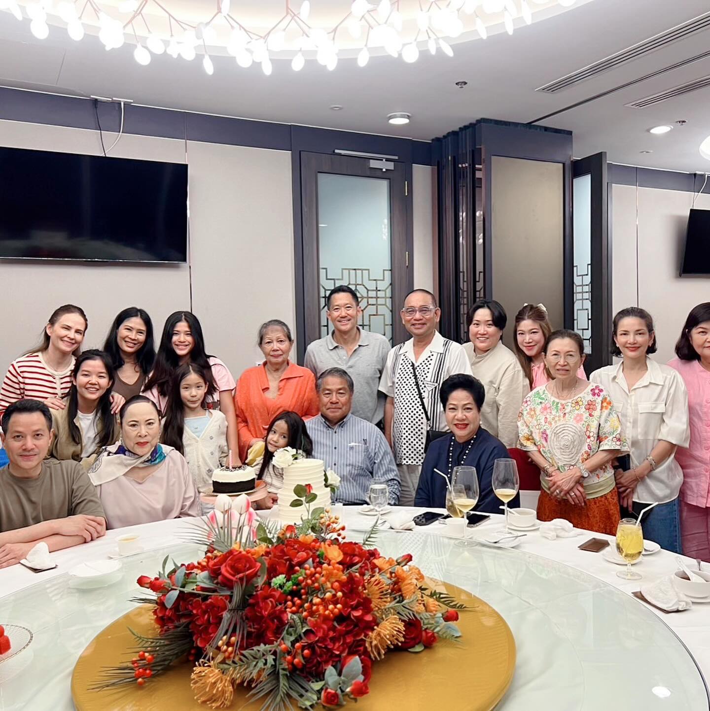 อ้อม - พิยดา จุฑารัตนกุล