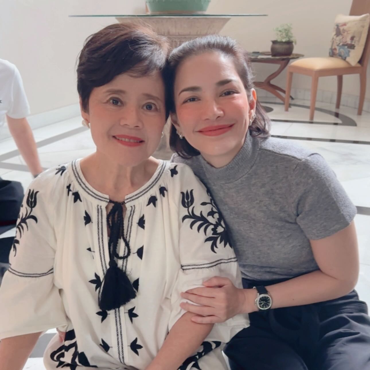 อ้อม - พิยดา จุฑารัตนกุล