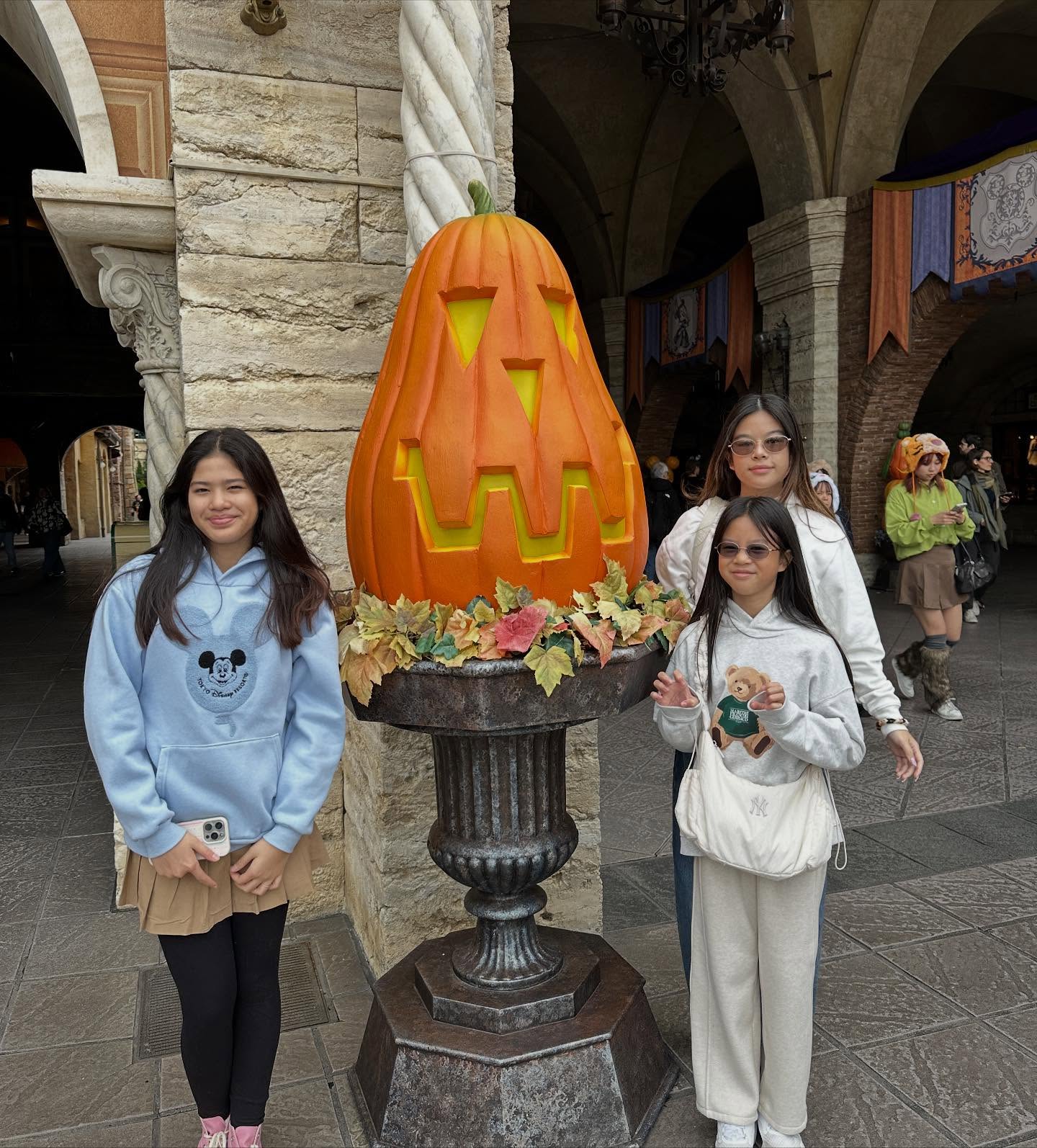 อ้อม - พิยดา จุฑารัตนกุล