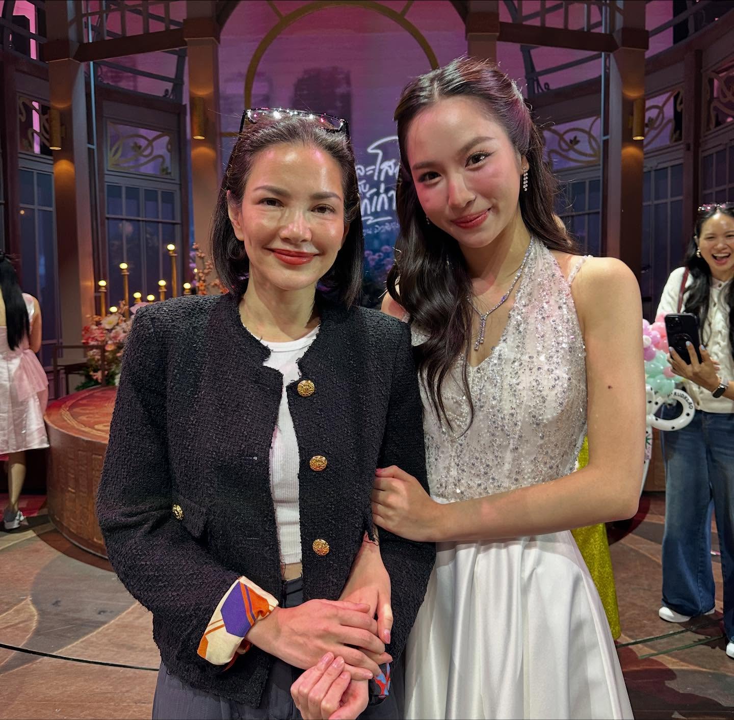 อ้อม - พิยดา จุฑารัตนกุล