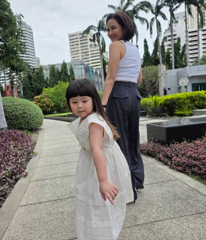 อ้อม - พิยดา จุฑารัตนกุล