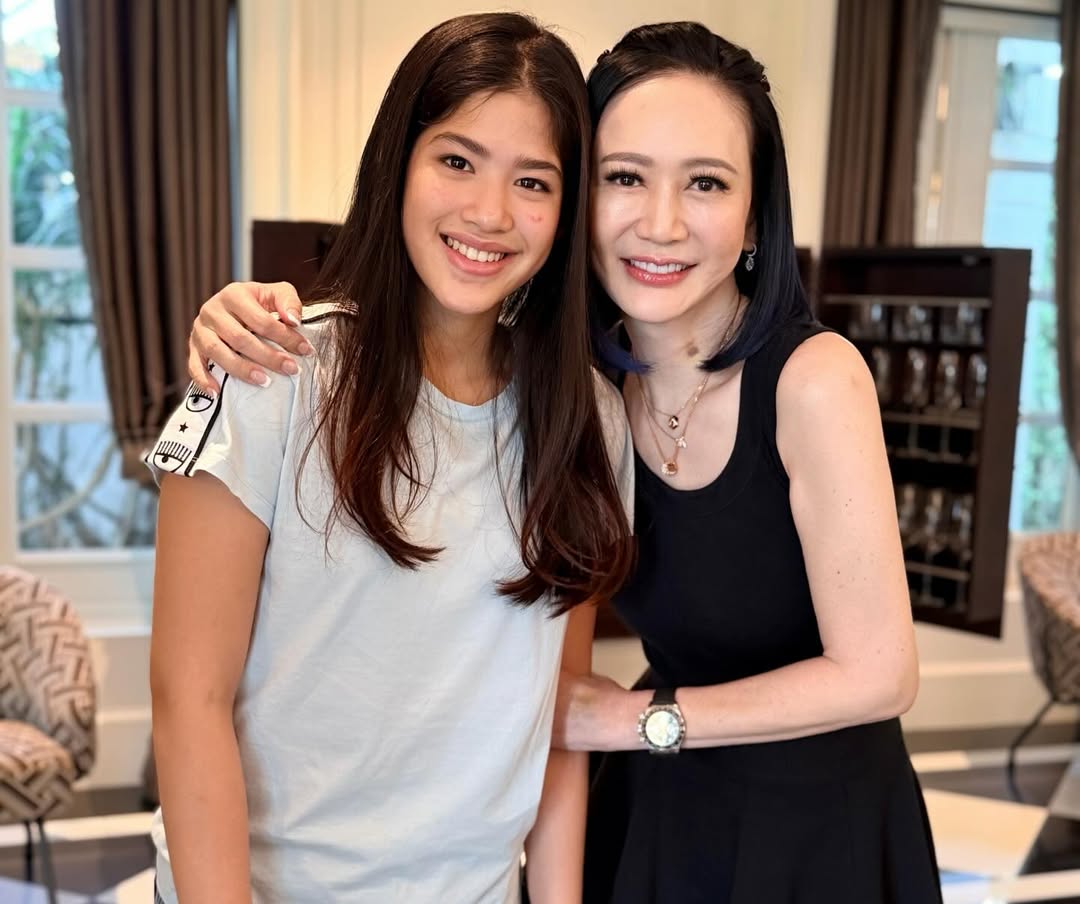 อ้อม - พิยดา จุฑารัตนกุล