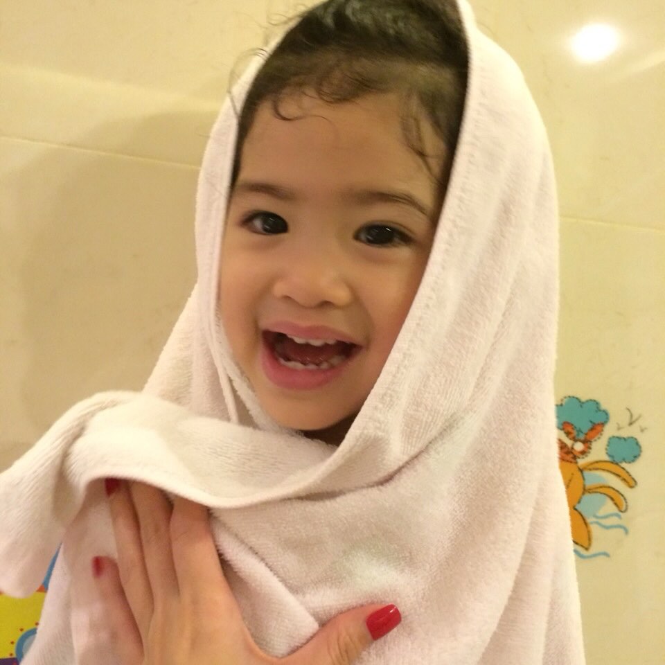 อ้อม - พิยดา จุฑารัตนกุล