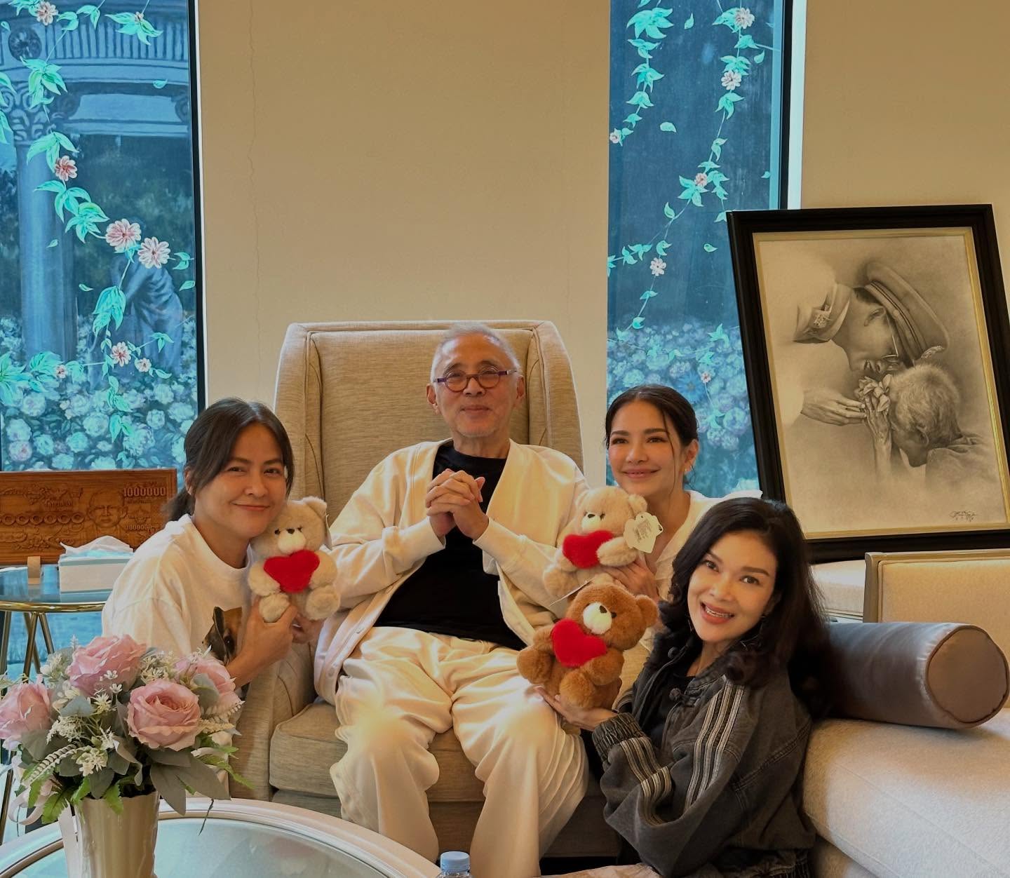 อ้อม - พิยดา จุฑารัตนกุล