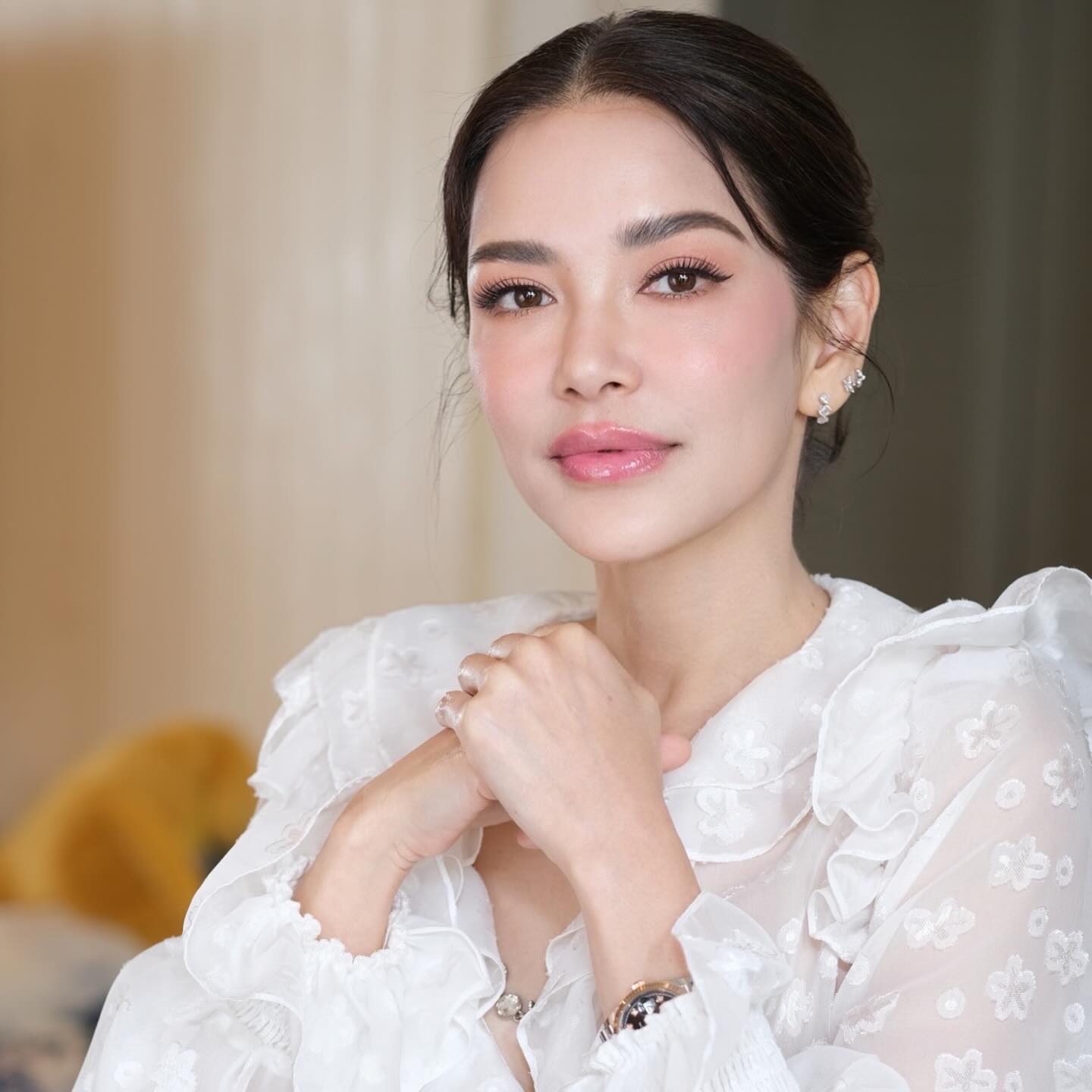 อ้อม - พิยดา จุฑารัตนกุล