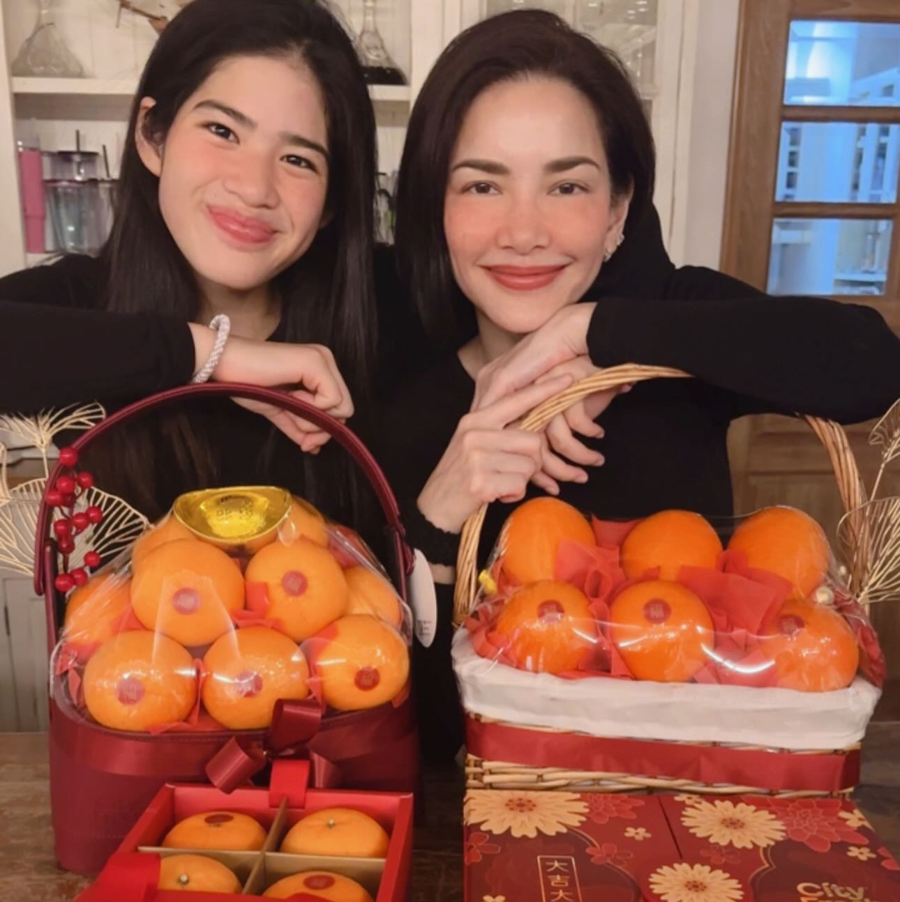 อ้อม - พิยดา จุฑารัตนกุล