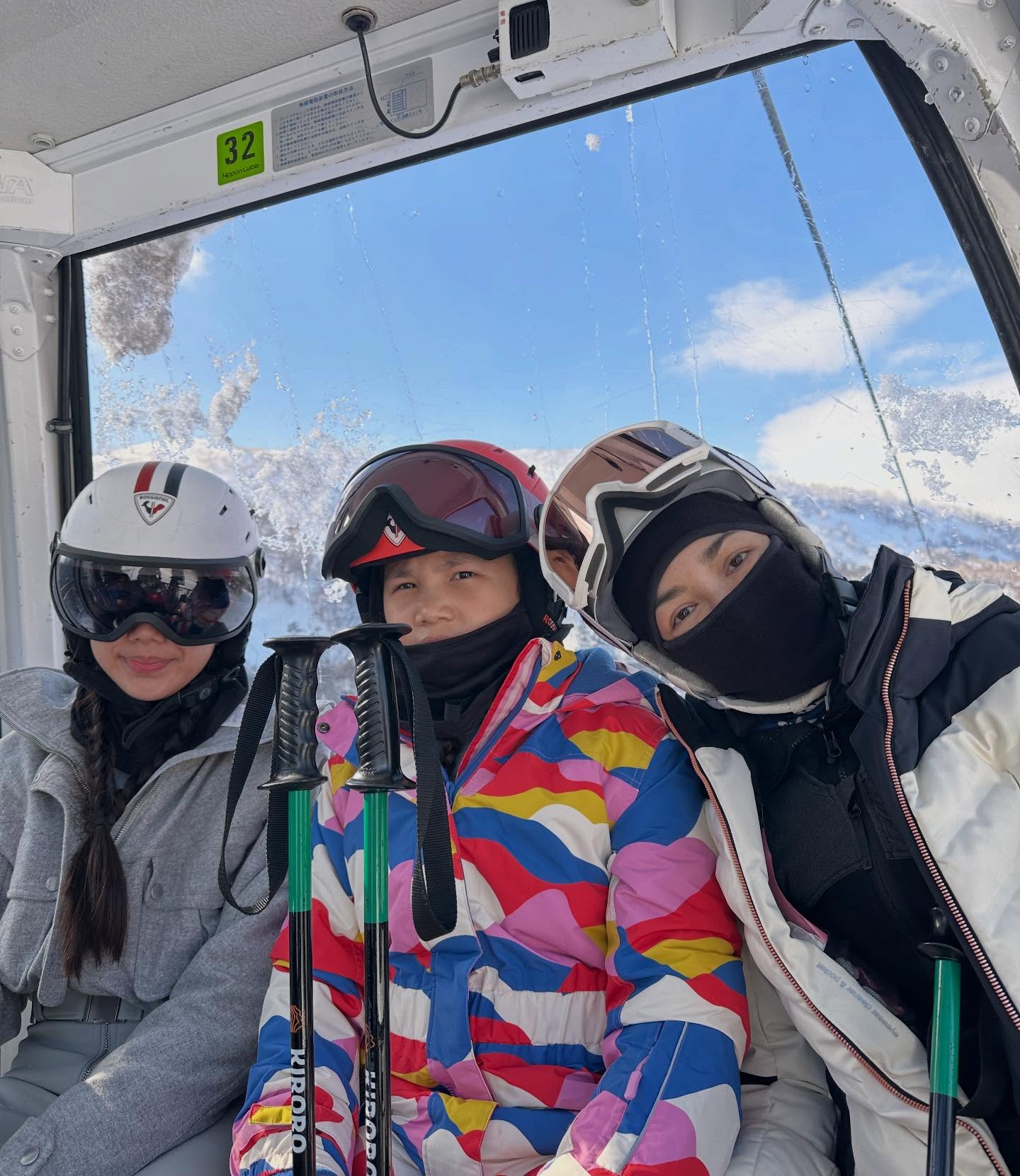 อ้อม - พิยดา จุฑารัตนกุล