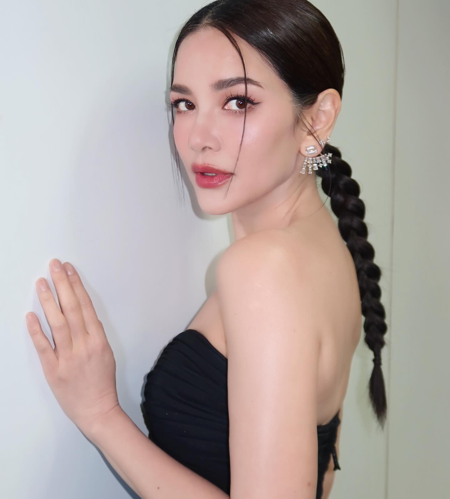 อ้อม - พิยดา จุฑารัตนกุล