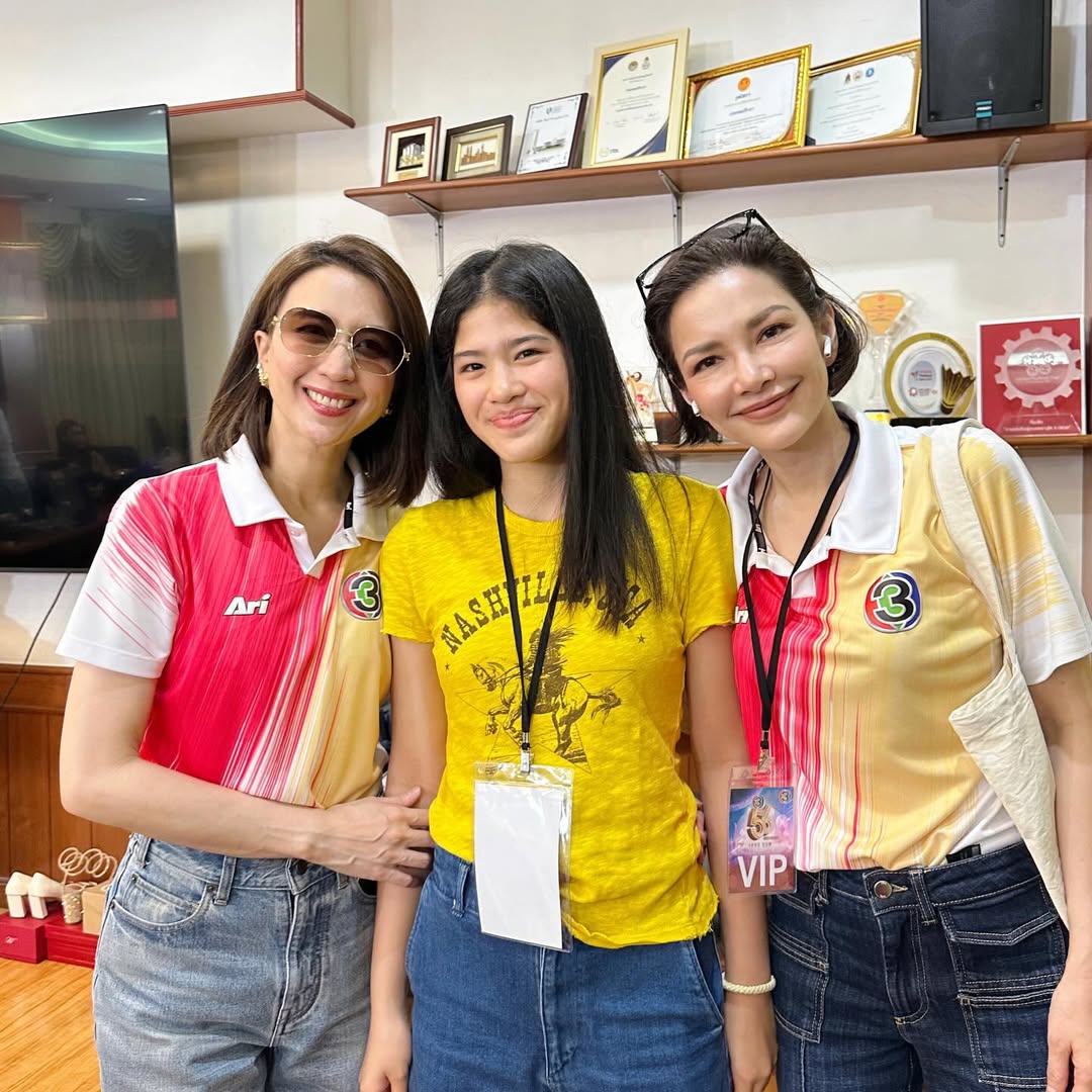 อ้อม - พิยดา จุฑารัตนกุล