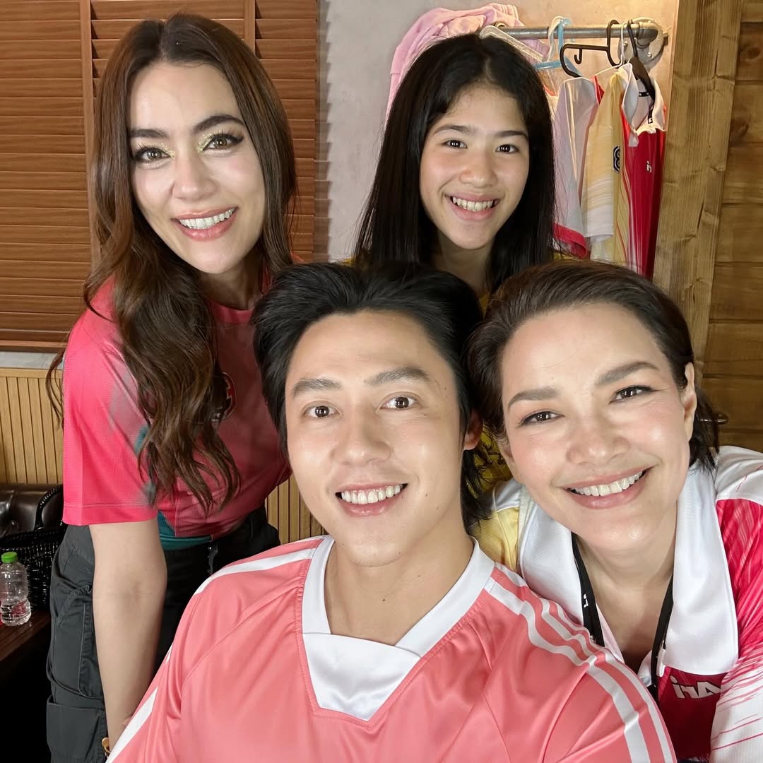 อ้อม - พิยดา จุฑารัตนกุล
