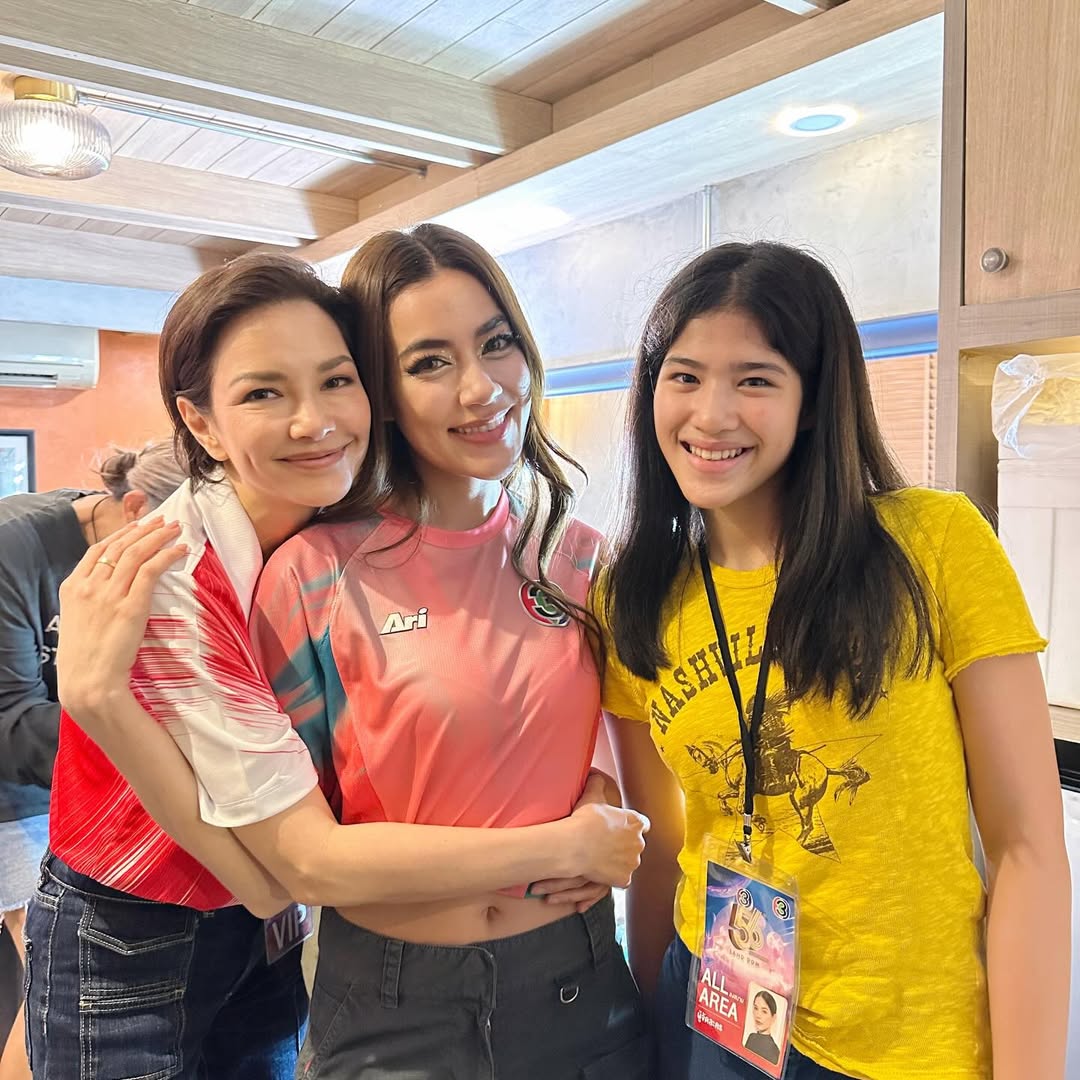 อ้อม - พิยดา จุฑารัตนกุล