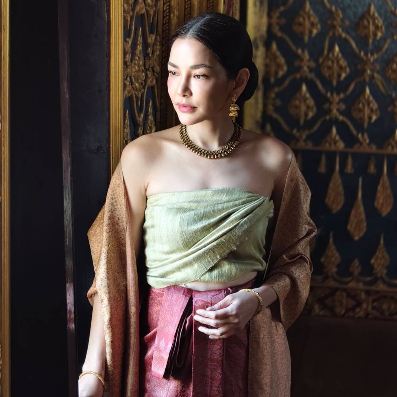 อ้อม - พิยดา จุฑารัตนกุล