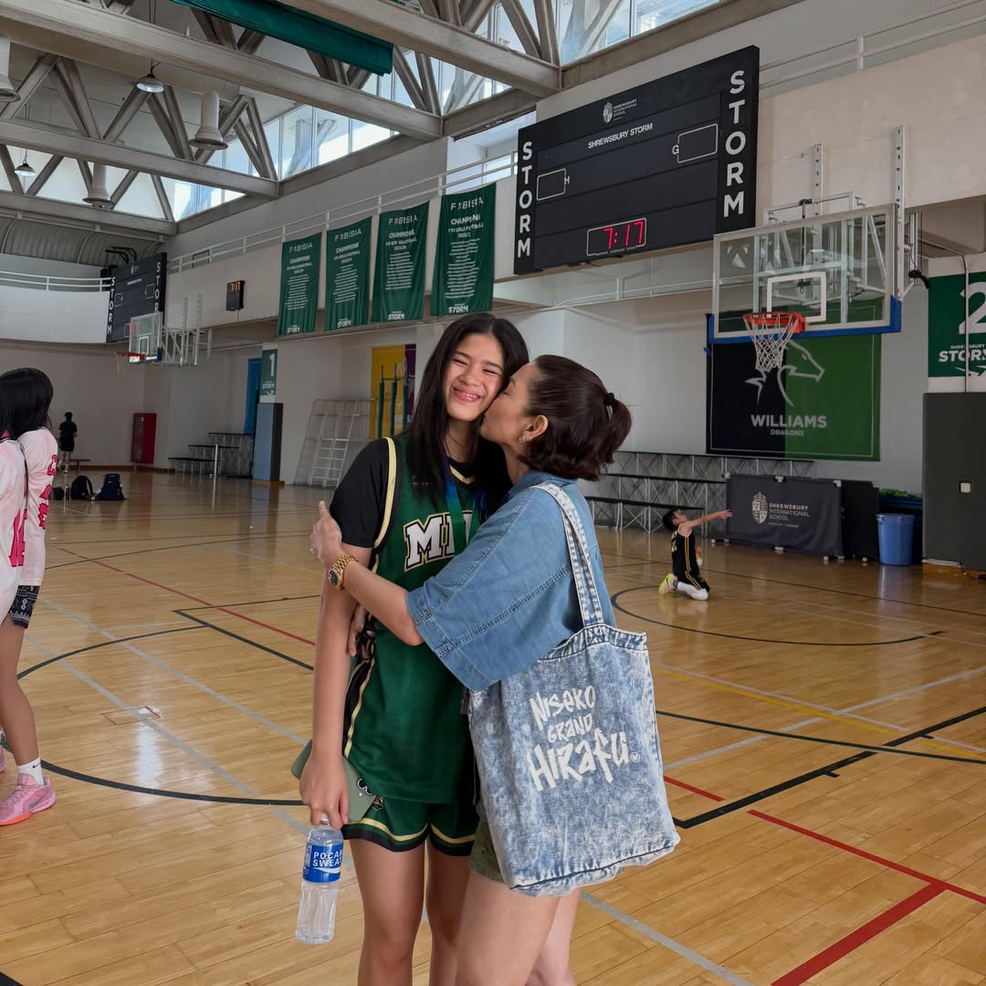 อ้อม - พิยดา จุฑารัตนกุล