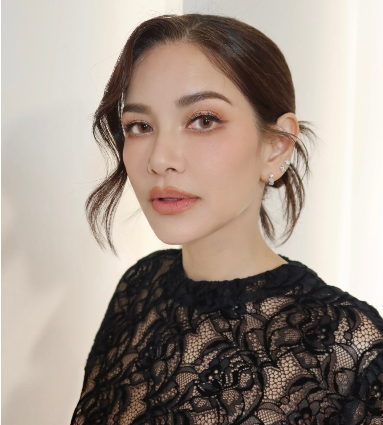 อ้อม - พิยดา จุฑารัตนกุล