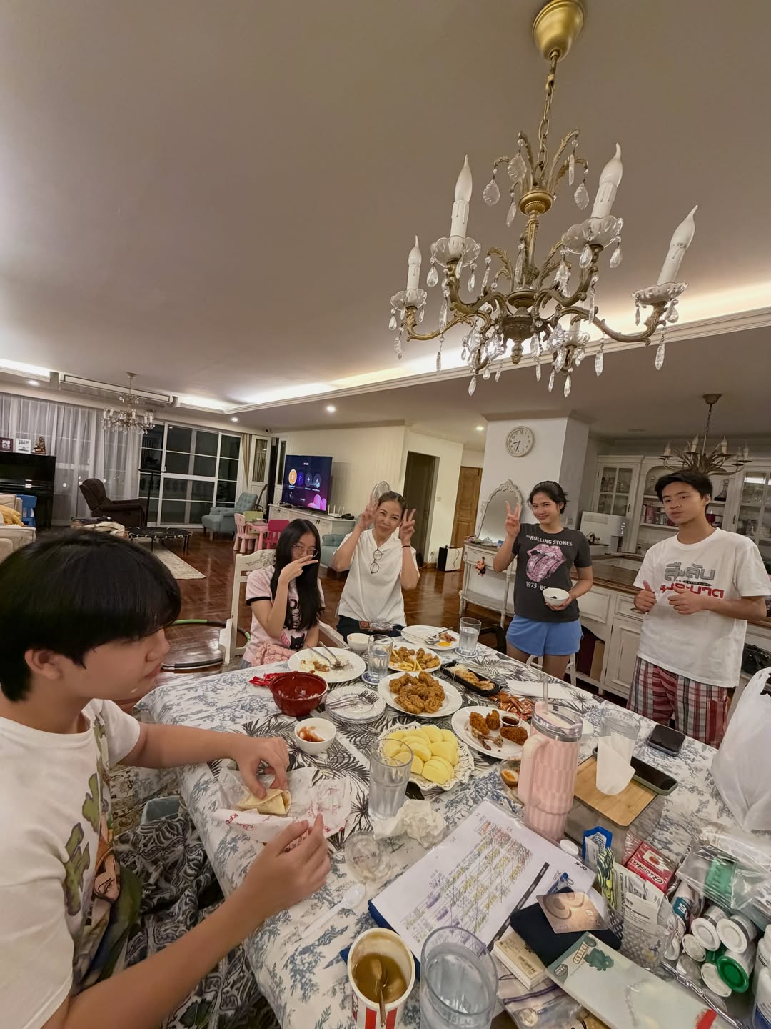 อ้อม - พิยดา จุฑารัตนกุล