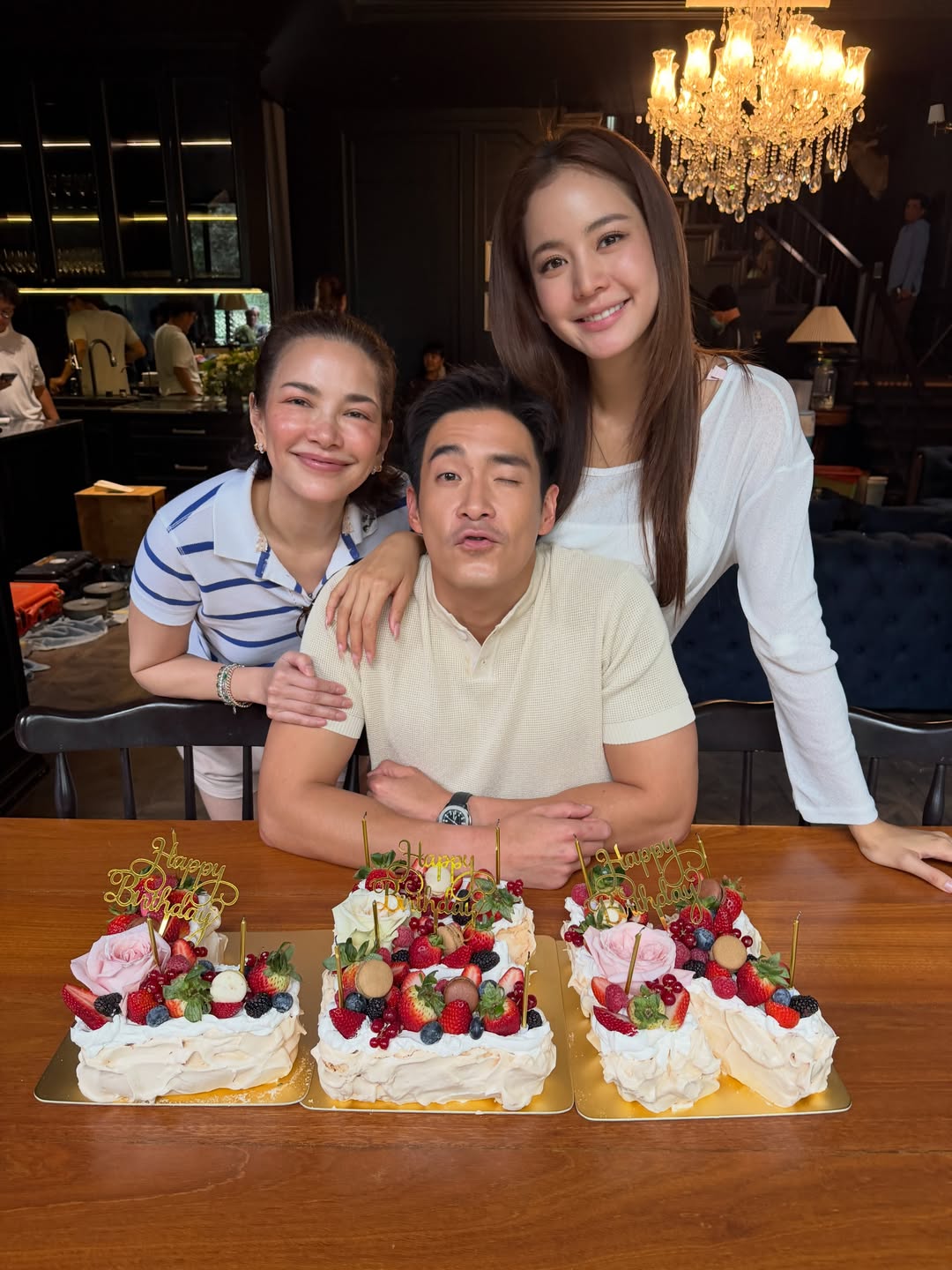 อ้อม - พิยดา จุฑารัตนกุล
