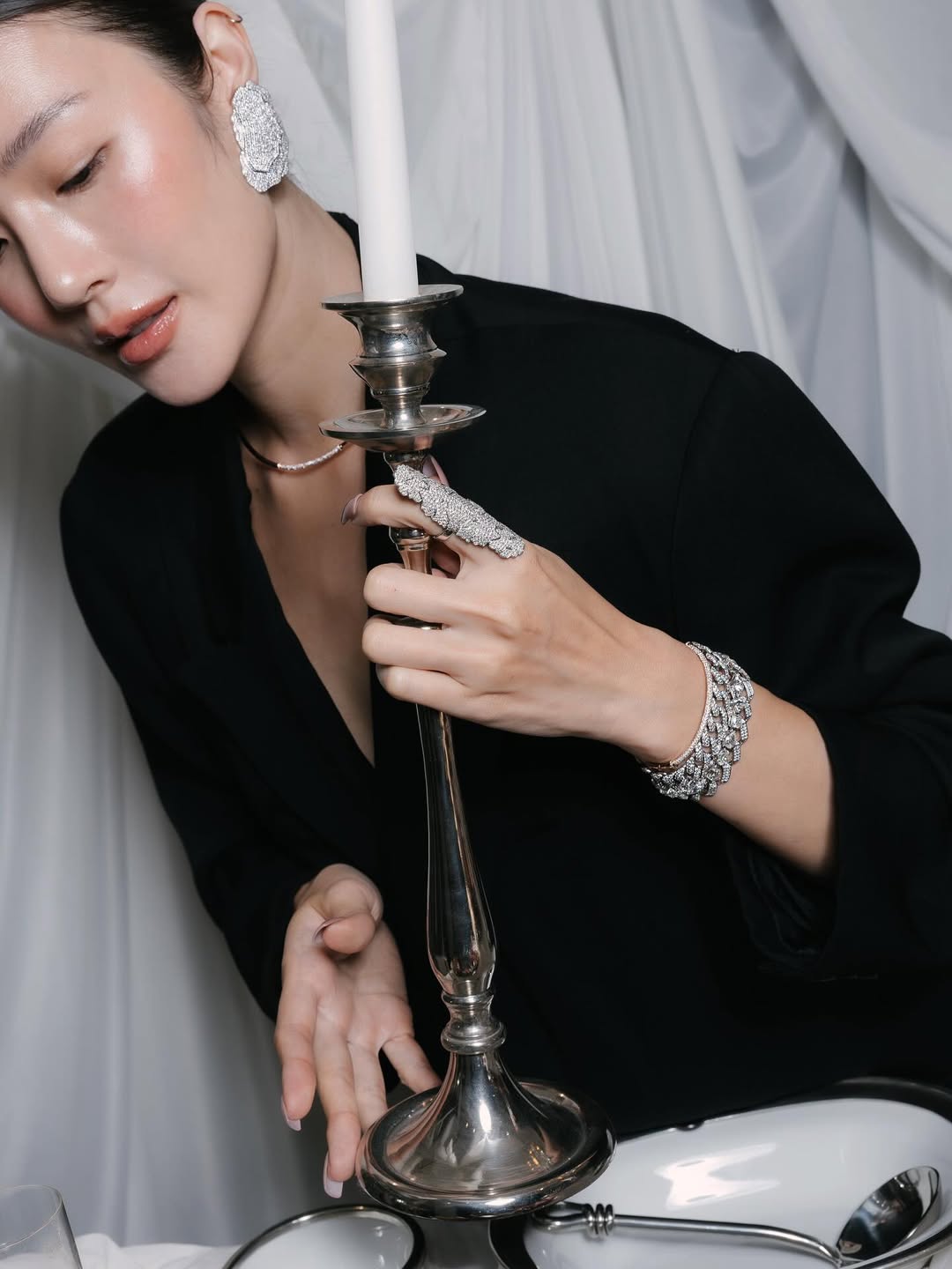 หลิน - มชณต สุวรรณมาศ