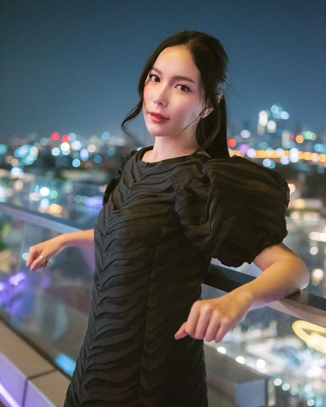 มุก - วรนิษฐ์ ถาวรวงศ์