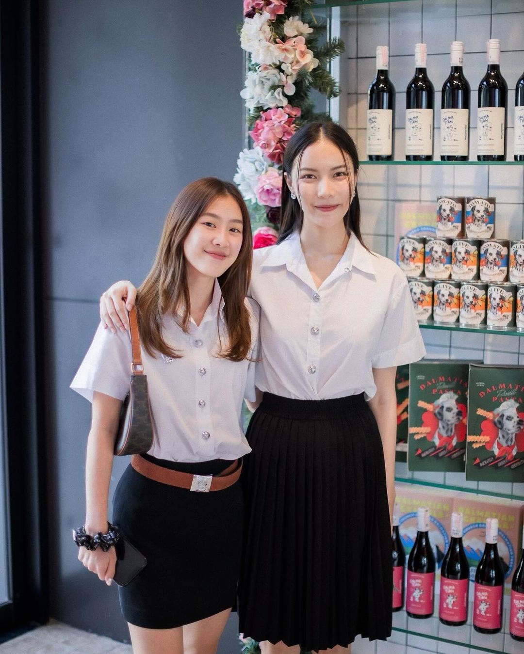 มุก - วรนิษฐ์ ถาวรวงศ์