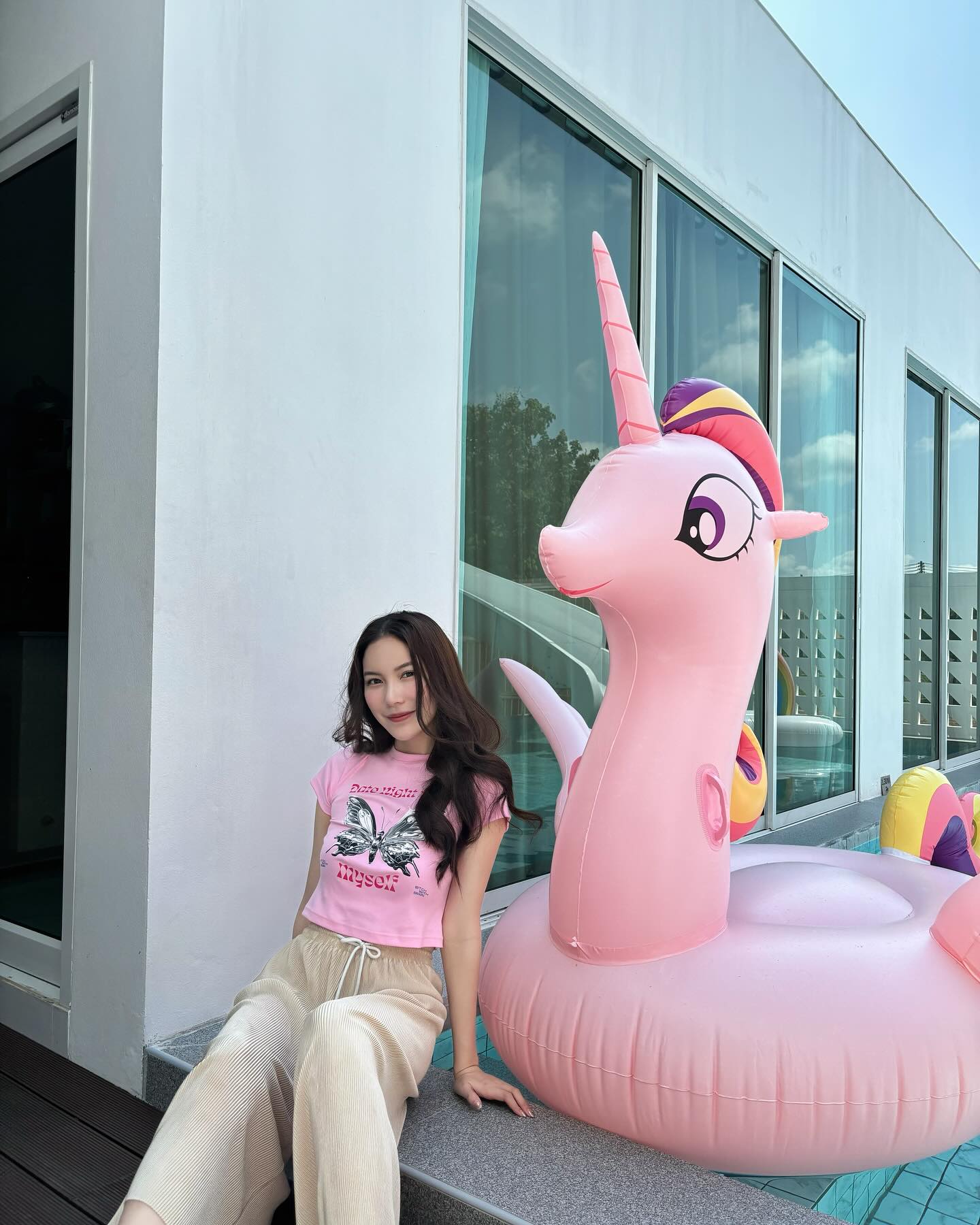 มุก - วรนิษฐ์ ถาวรวงศ์