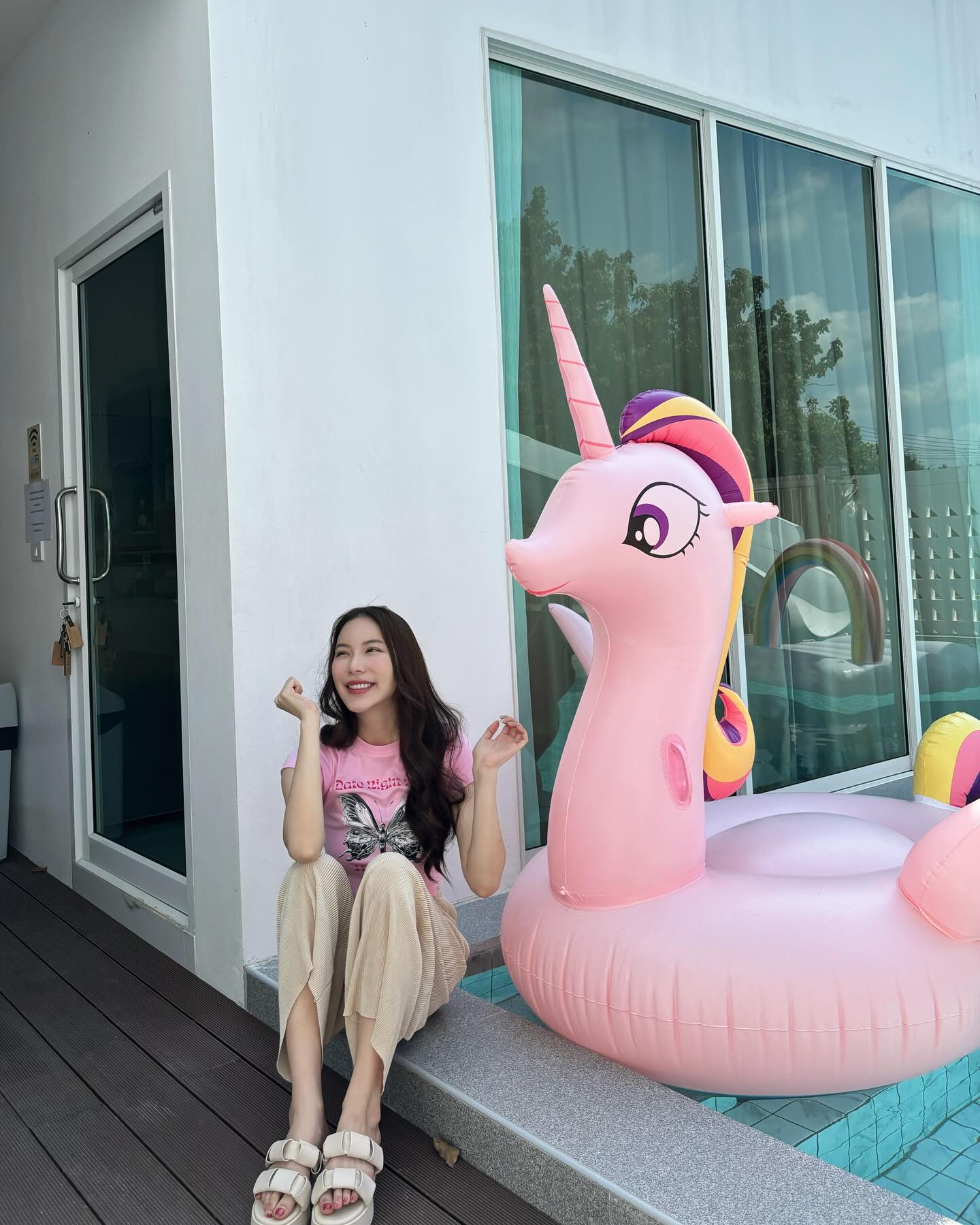 มุก - วรนิษฐ์ ถาวรวงศ์