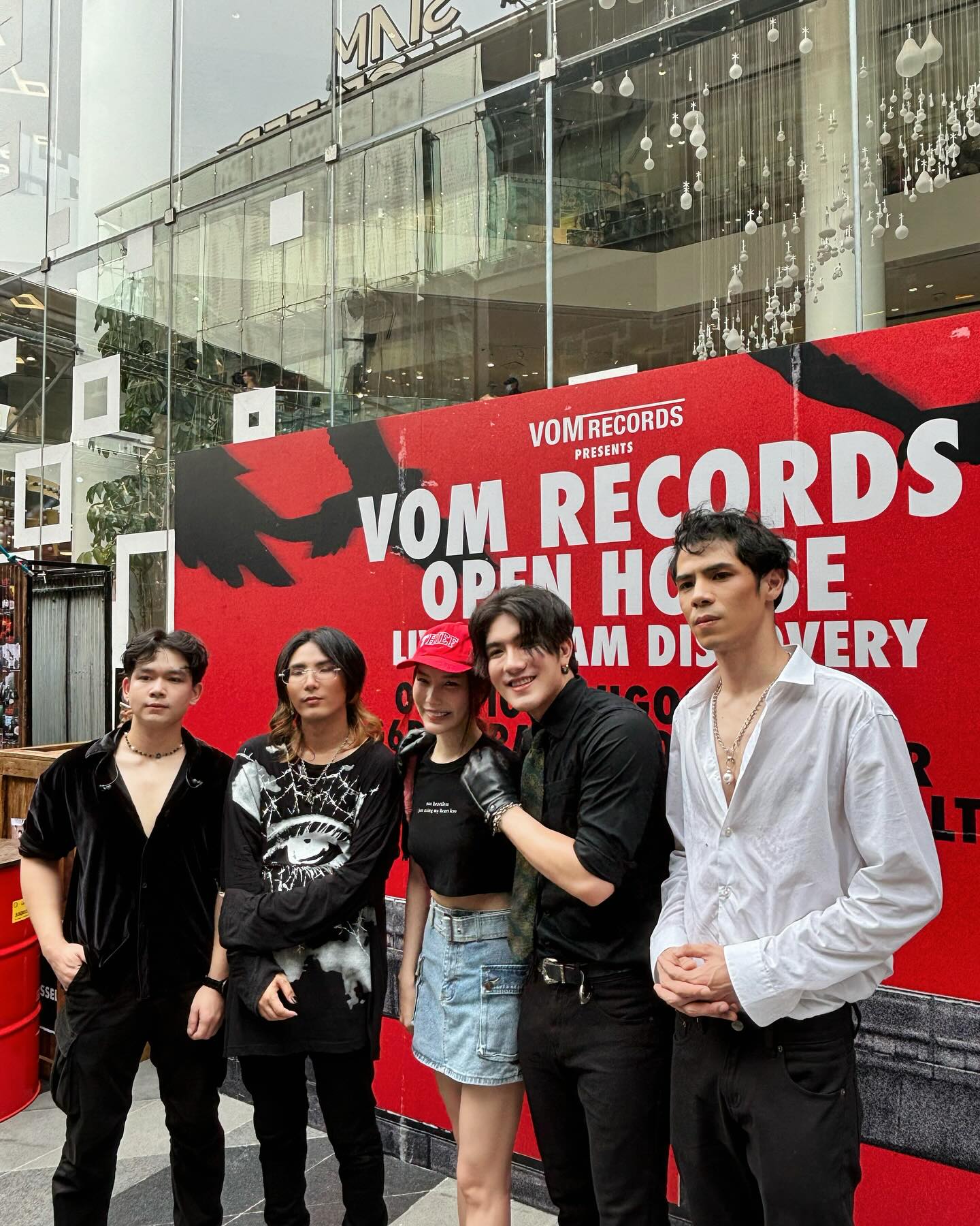 มุก - วรนิษฐ์ ถาวรวงศ์