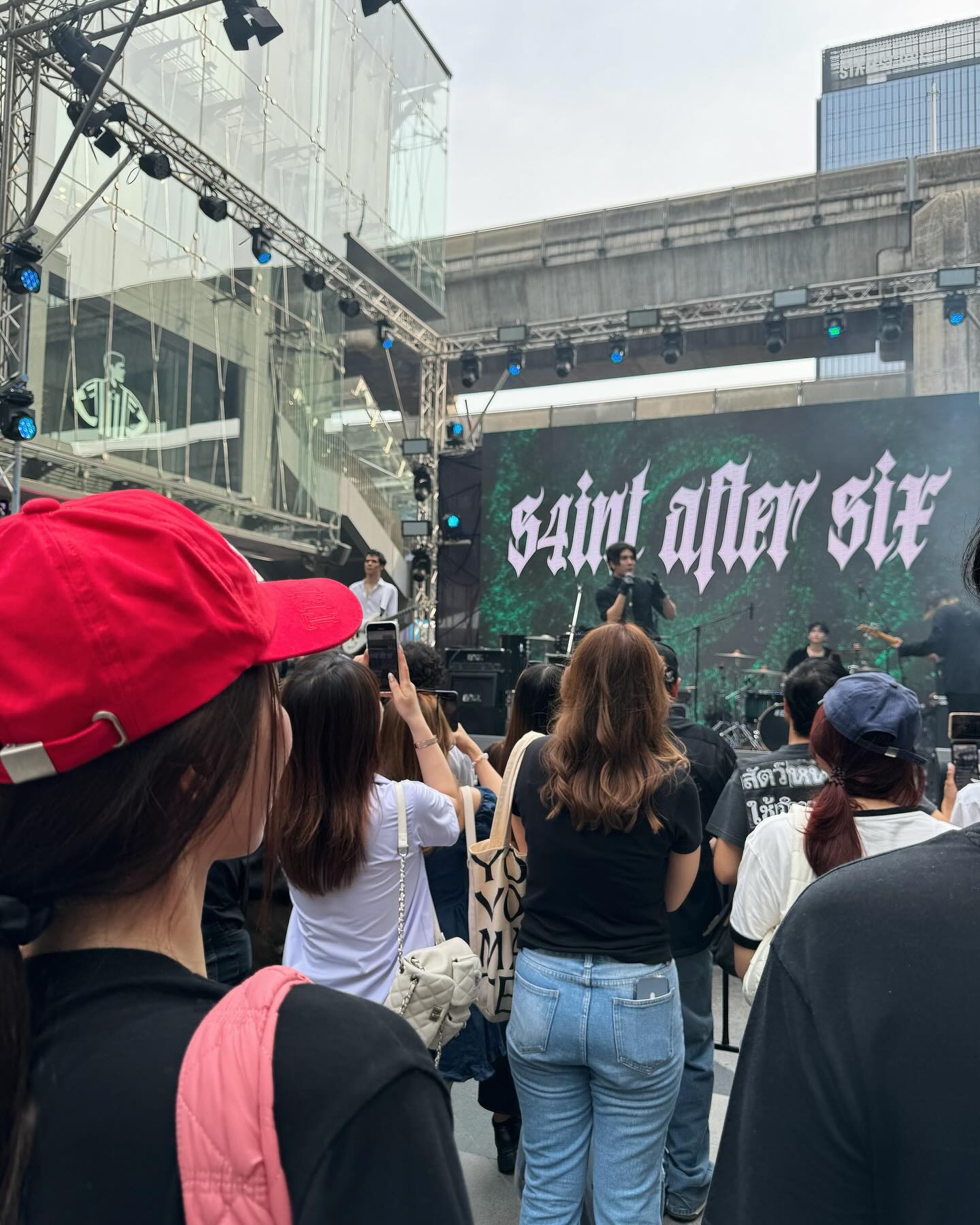 มุก - วรนิษฐ์ ถาวรวงศ์