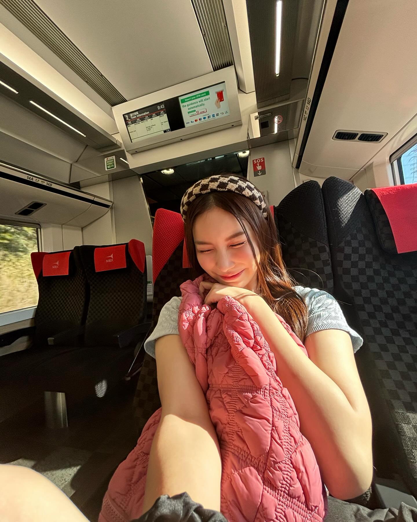 มุก - วรนิษฐ์ ถาวรวงศ์