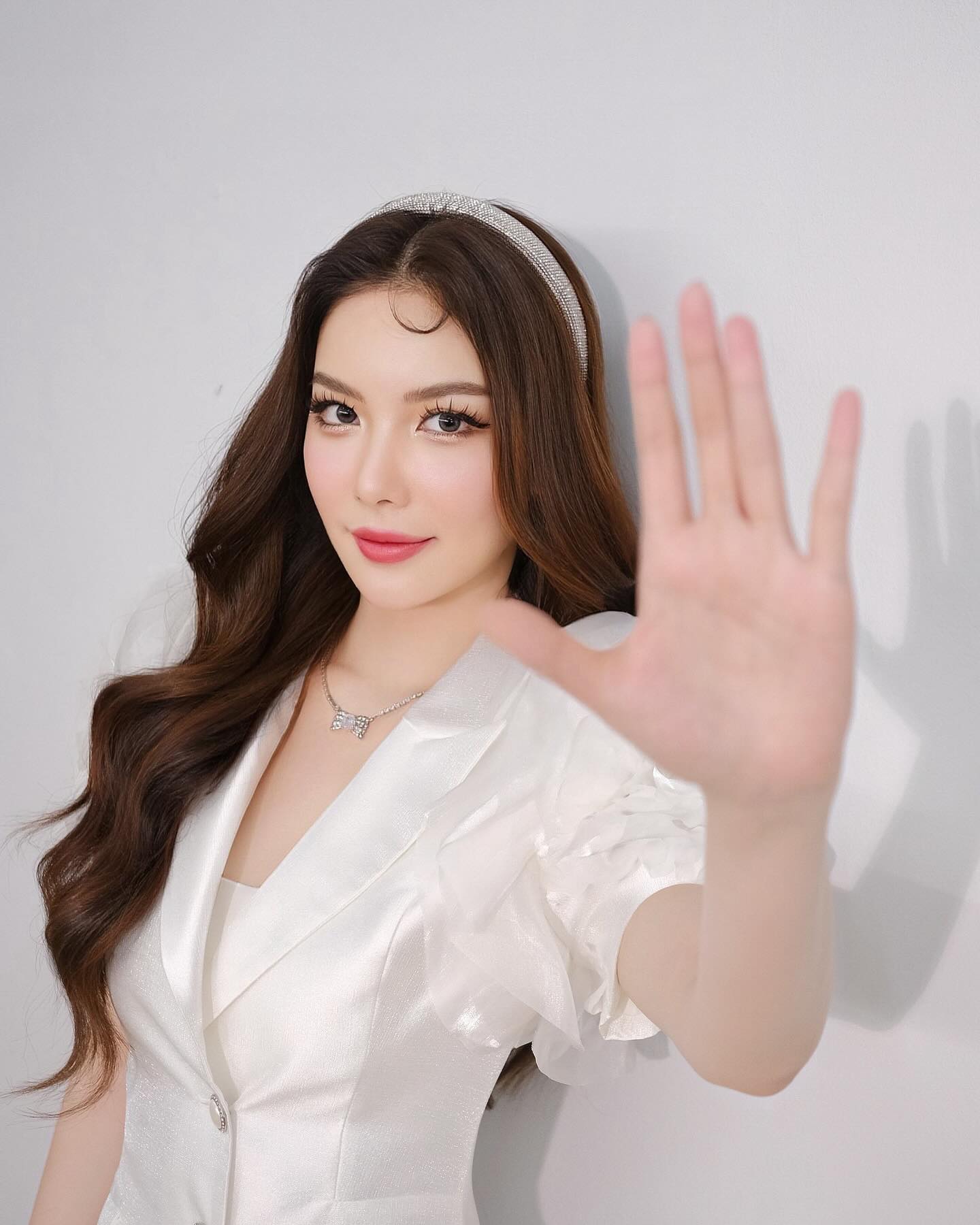 มุก - วรนิษฐ์ ถาวรวงศ์