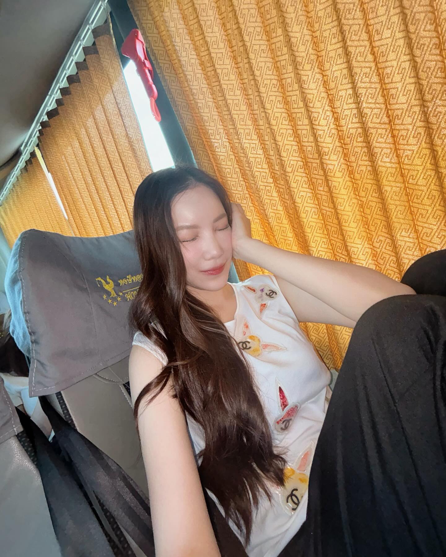 มุก - วรนิษฐ์ ถาวรวงศ์