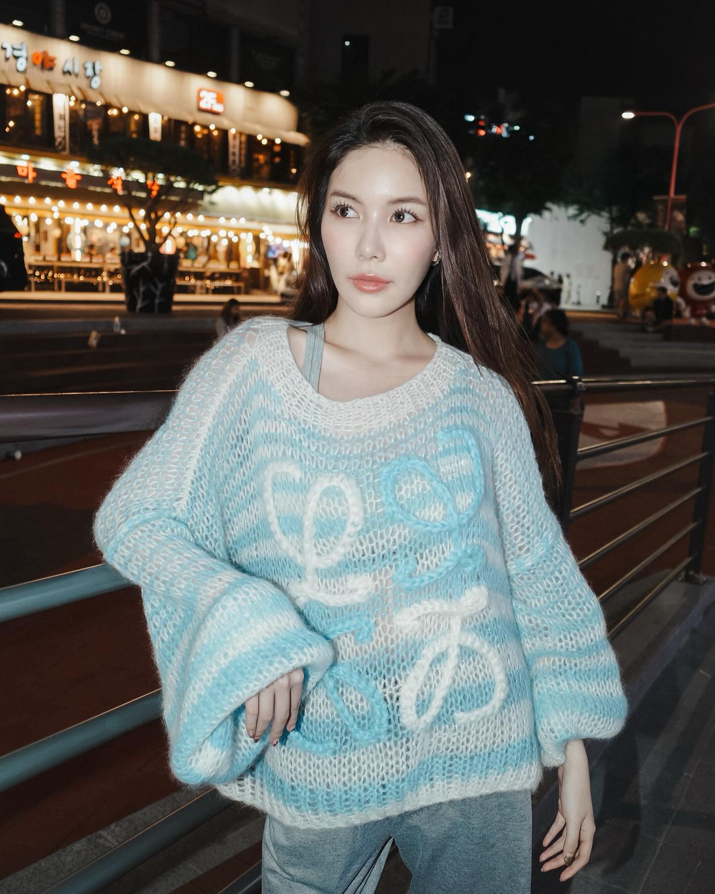 มุก - วรนิษฐ์ ถาวรวงศ์