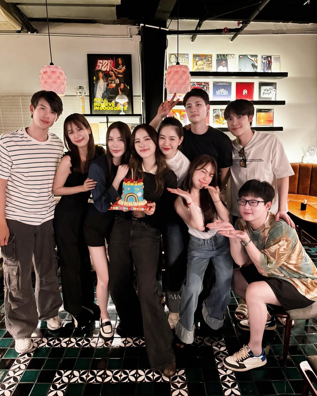 มุก - วรนิษฐ์ ถาวรวงศ์