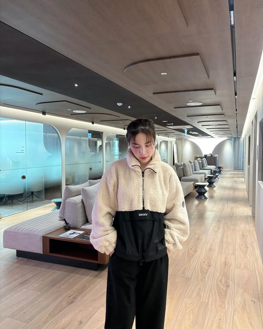 มุก - วรนิษฐ์ ถาวรวงศ์