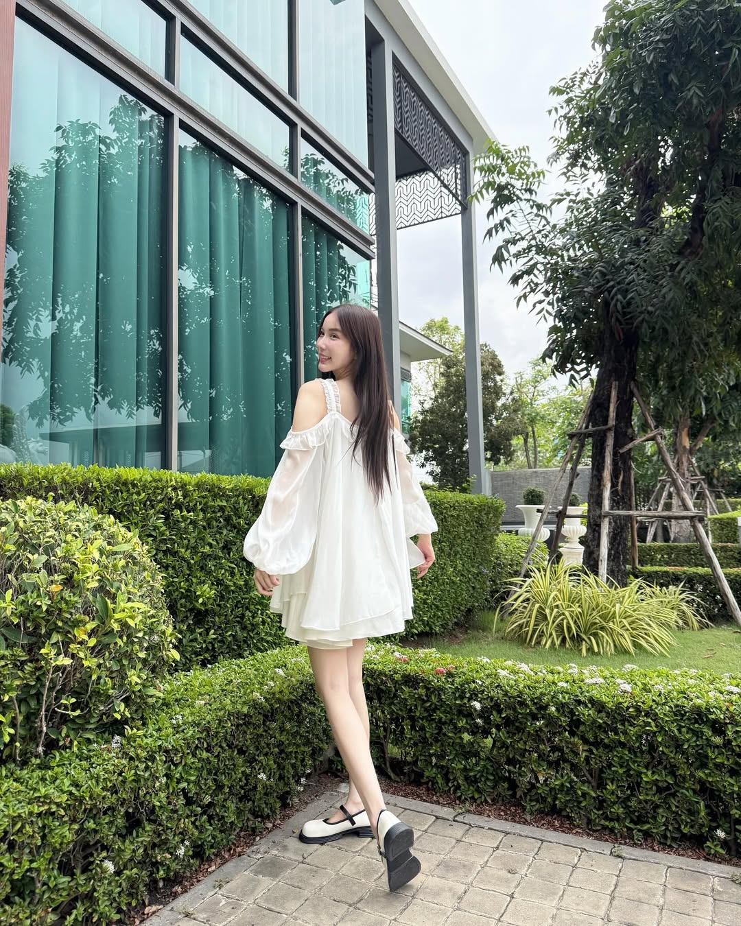 มุก - วรนิษฐ์ ถาวรวงศ์