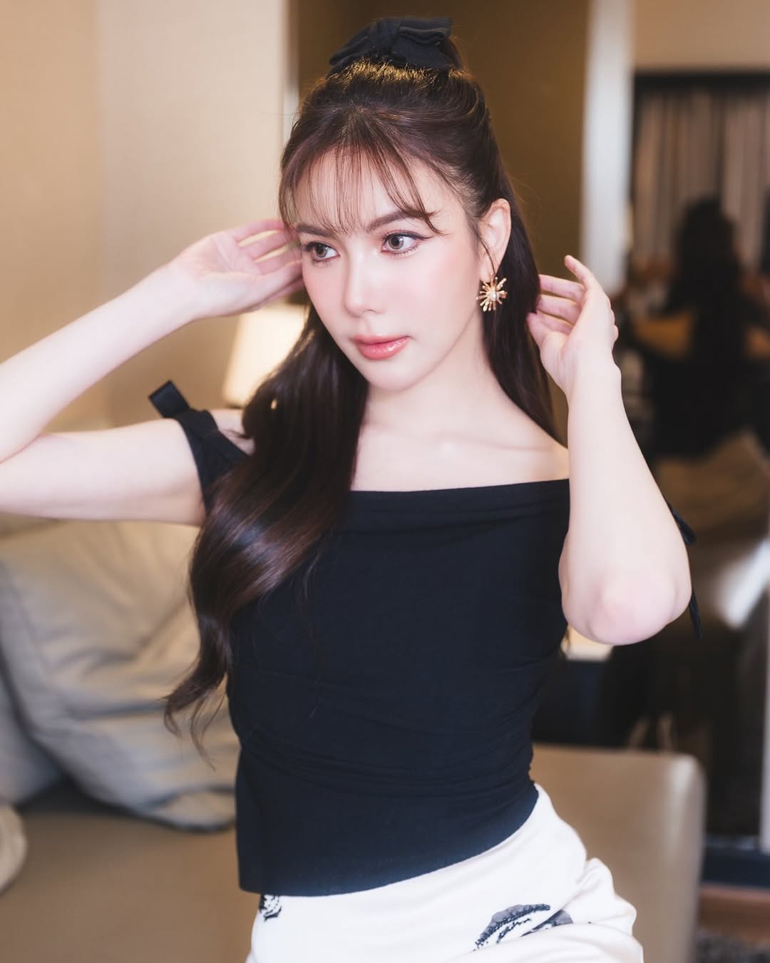 มุก - วรนิษฐ์ ถาวรวงศ์