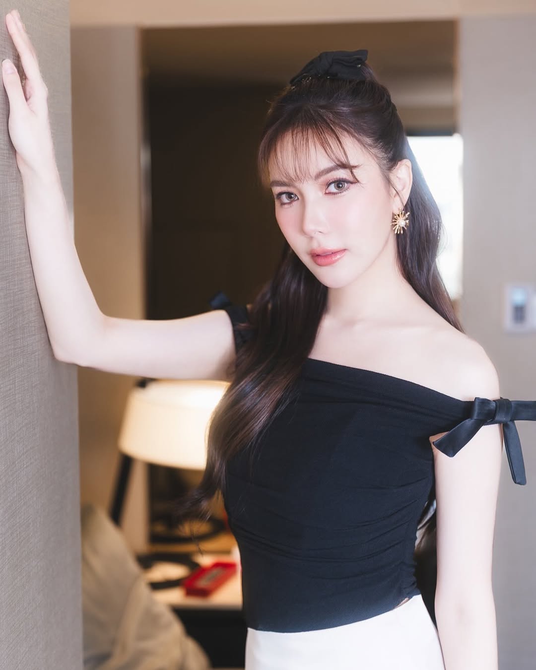 มุก - วรนิษฐ์ ถาวรวงศ์