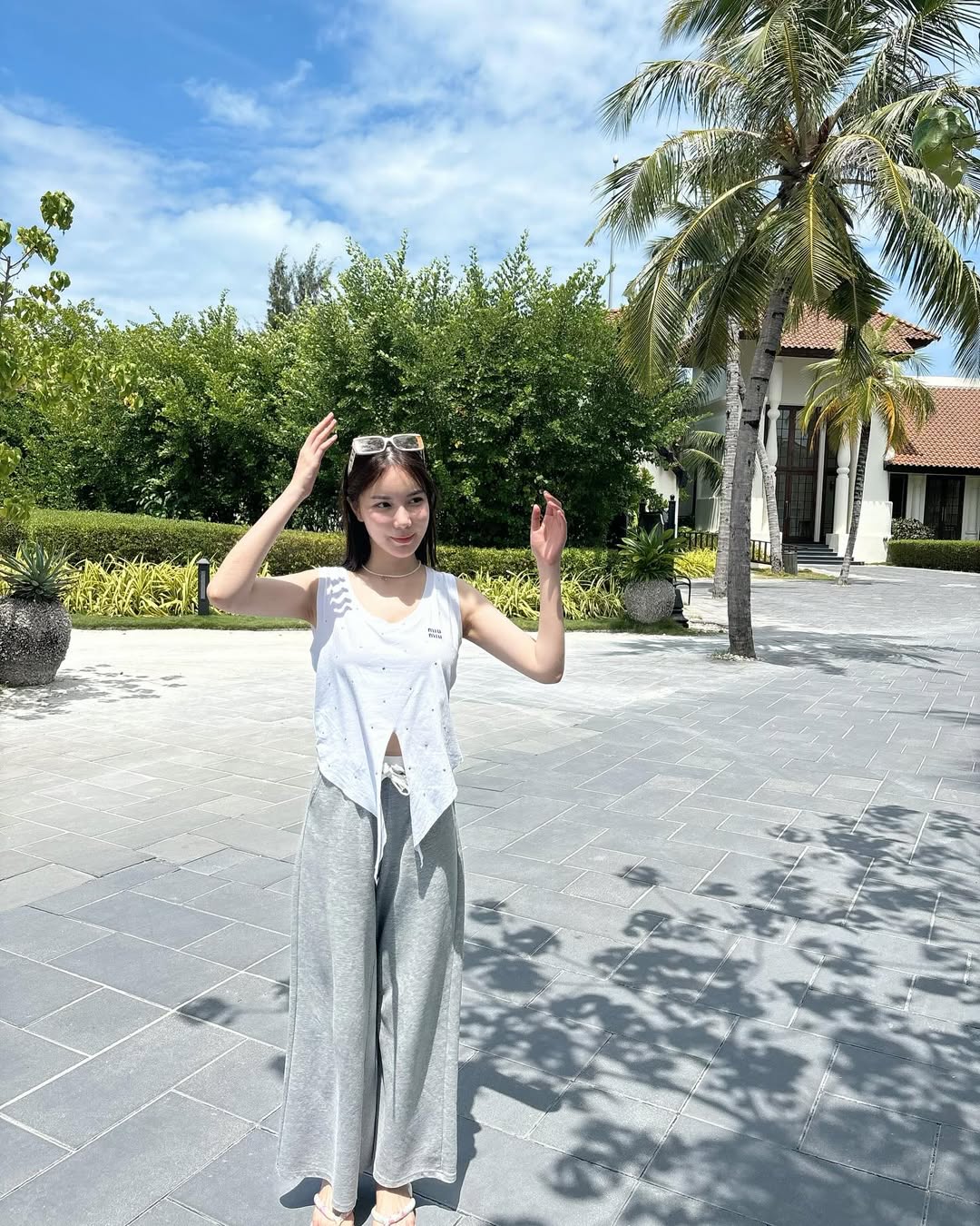 มุก - วรนิษฐ์ ถาวรวงศ์